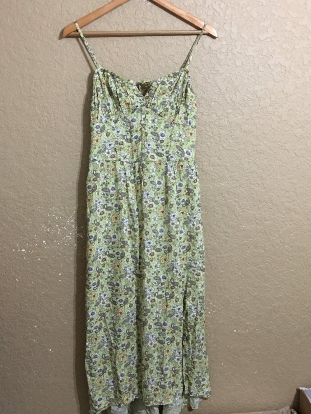 Hollister Womens Floral Maxi Dress Green Boho Slit Medium Green NWT "Flaw"